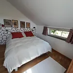 Semesterbostad Au Bout Du Village